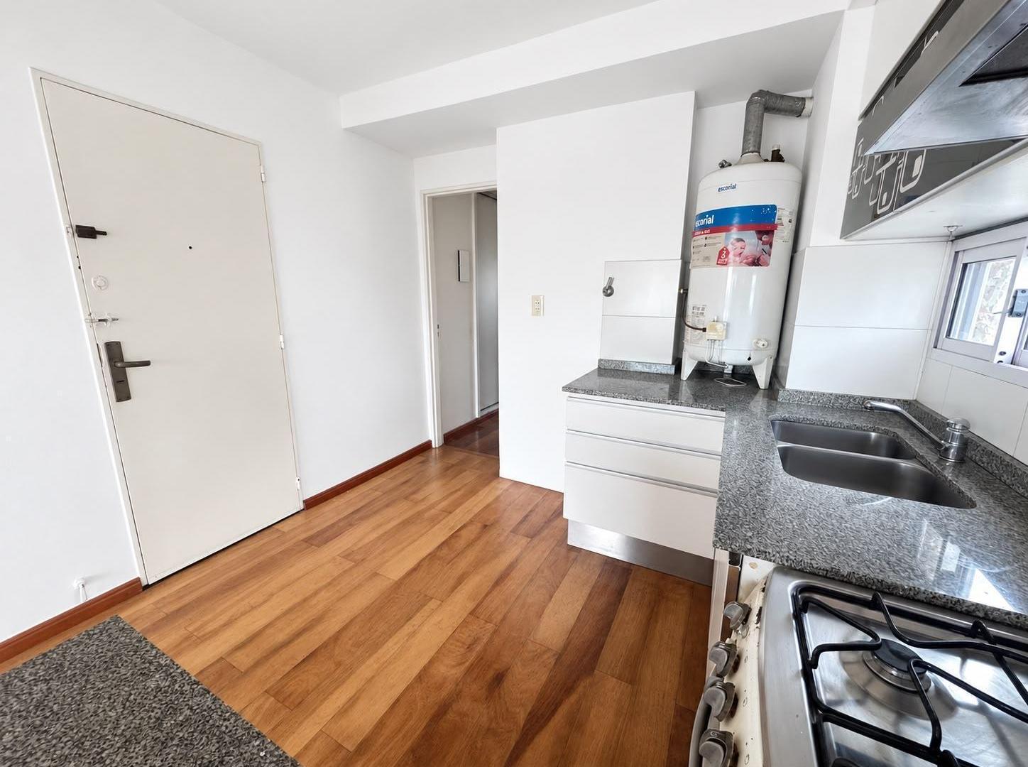 Foto de Departamento en alquiler de un dormitorio, vista total al rio y parque, imagen 5