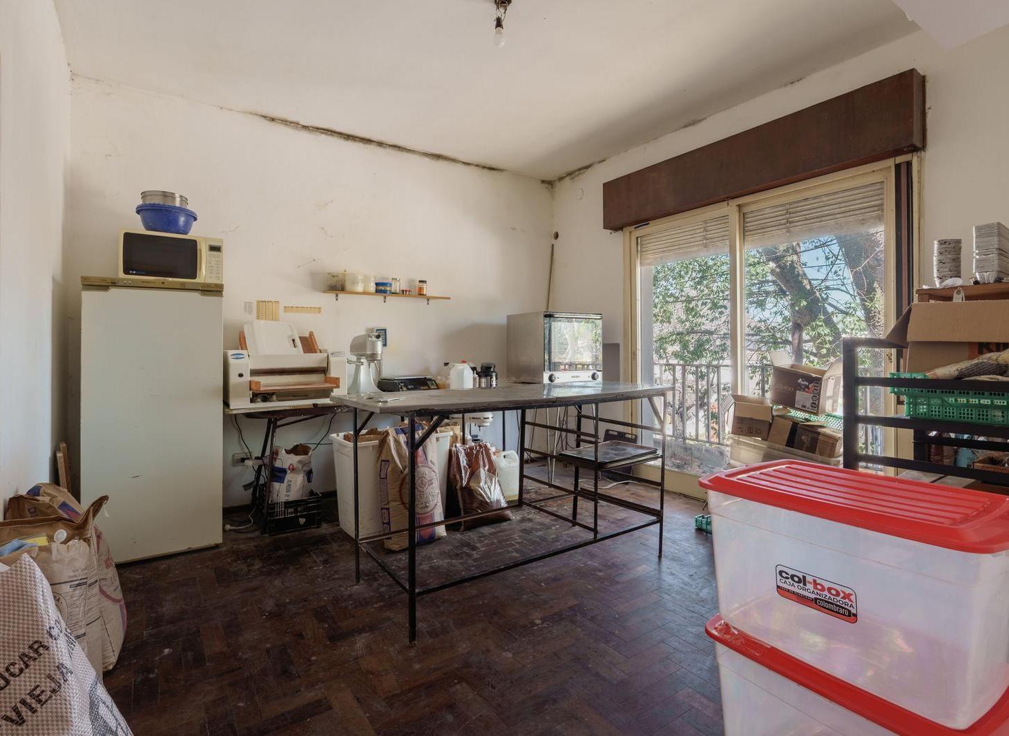 Foto de Venta PH 2 dormitorios con balcón patio y terraza en Alberdi por, imagen 5