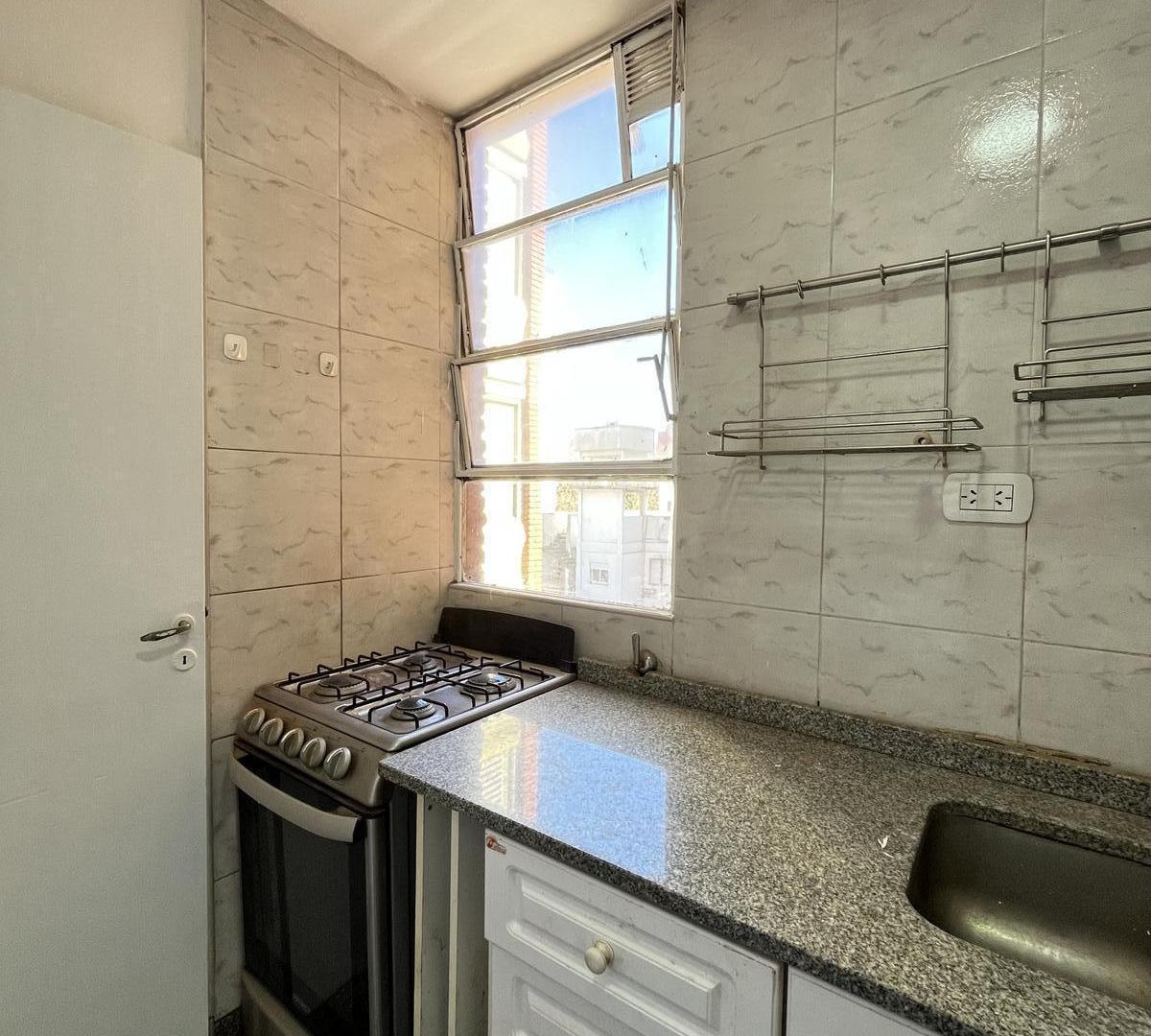 Foto de Departamento en alquiler, tres dormitorios, moderno, amplio, centro, imagen 4