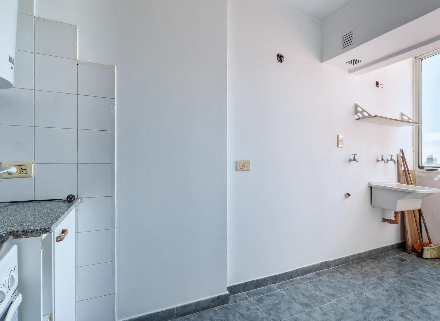 Foto de Departamento venta barrio centro 3 dormitorios con balcón cochera, imagen 3
