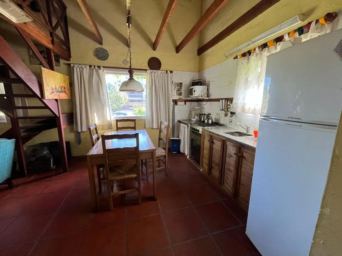 casa pegada al mar 3