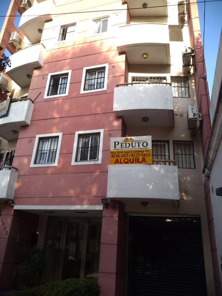 Departamento en edificio, dos ambientes, alquiler, Lanus