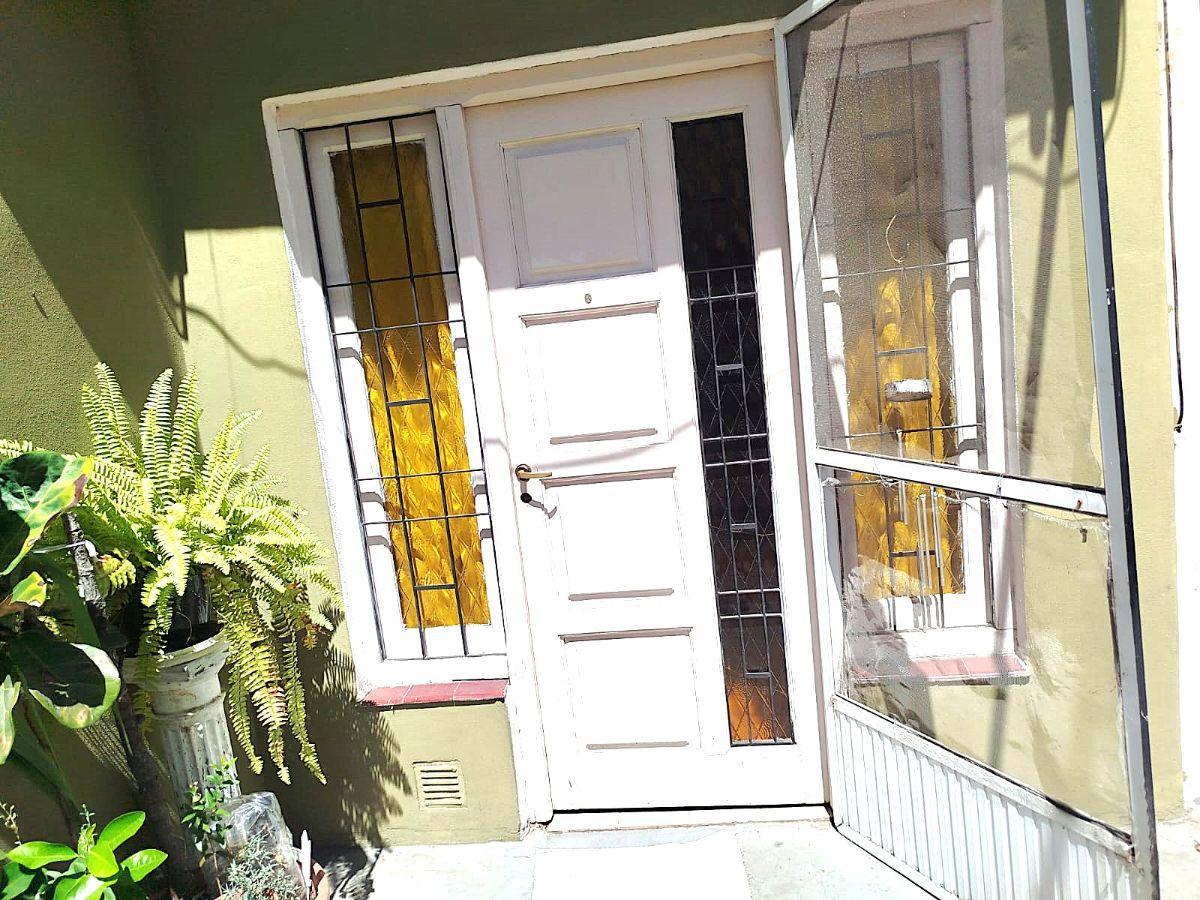 PH en venta en Lanús de tres ambientes