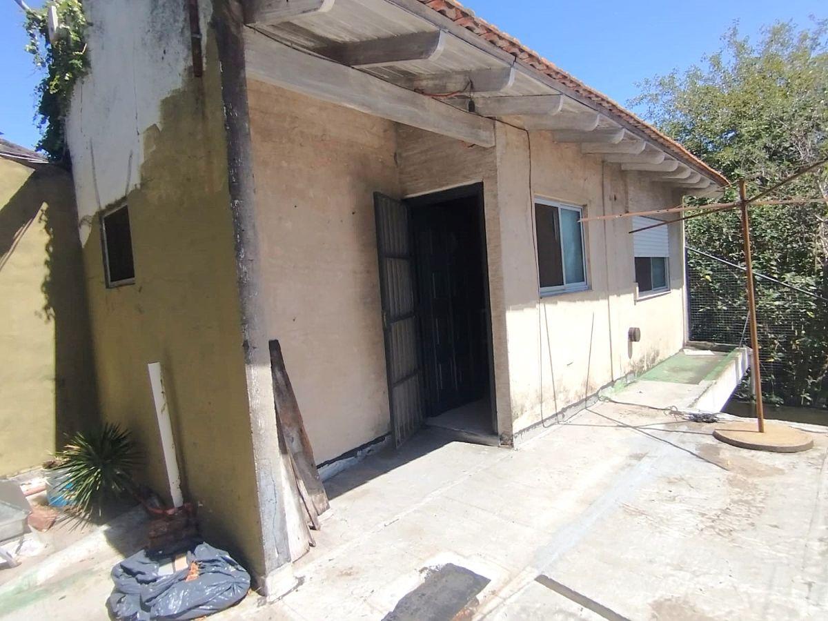 PH en venta en Lanús de tres ambientes