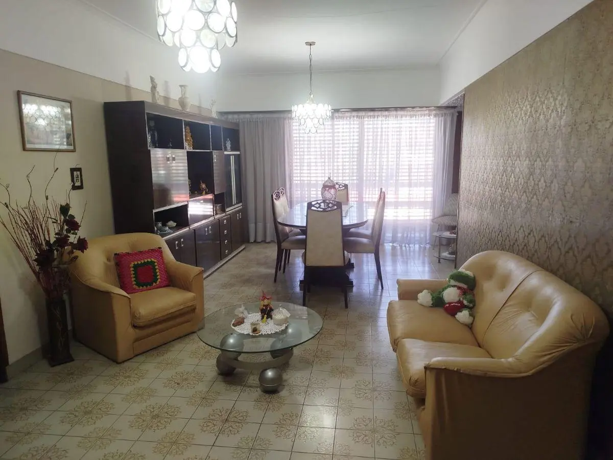 Casa en venta, Remedios de Escalada, Lanús SE ACEPTAN PERMUTAS, ESCUCHAN OFERTAS 2