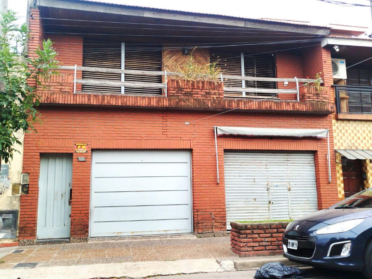 Casa en venta, Remedios de Escalada, Lanús SE ACEPTAN PERMUTAS, ESCUCHAN OFERTAS