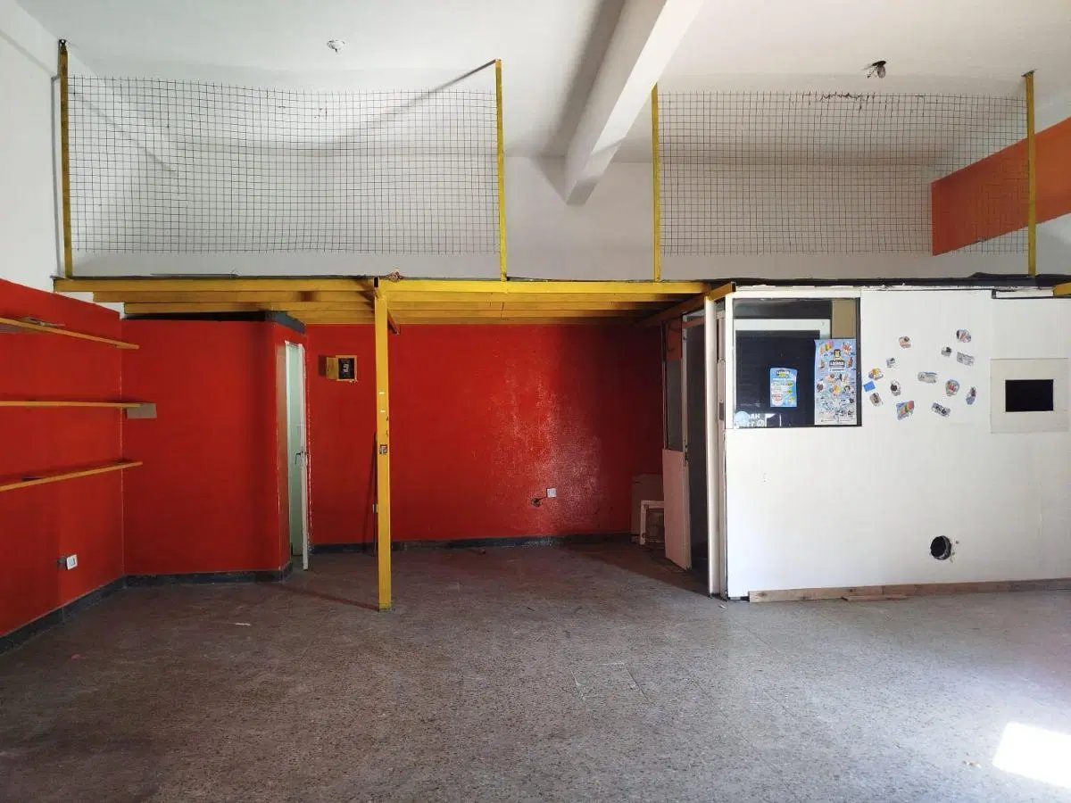 Local comercial de 60 m² en alquiler en Monte Chingolo 3