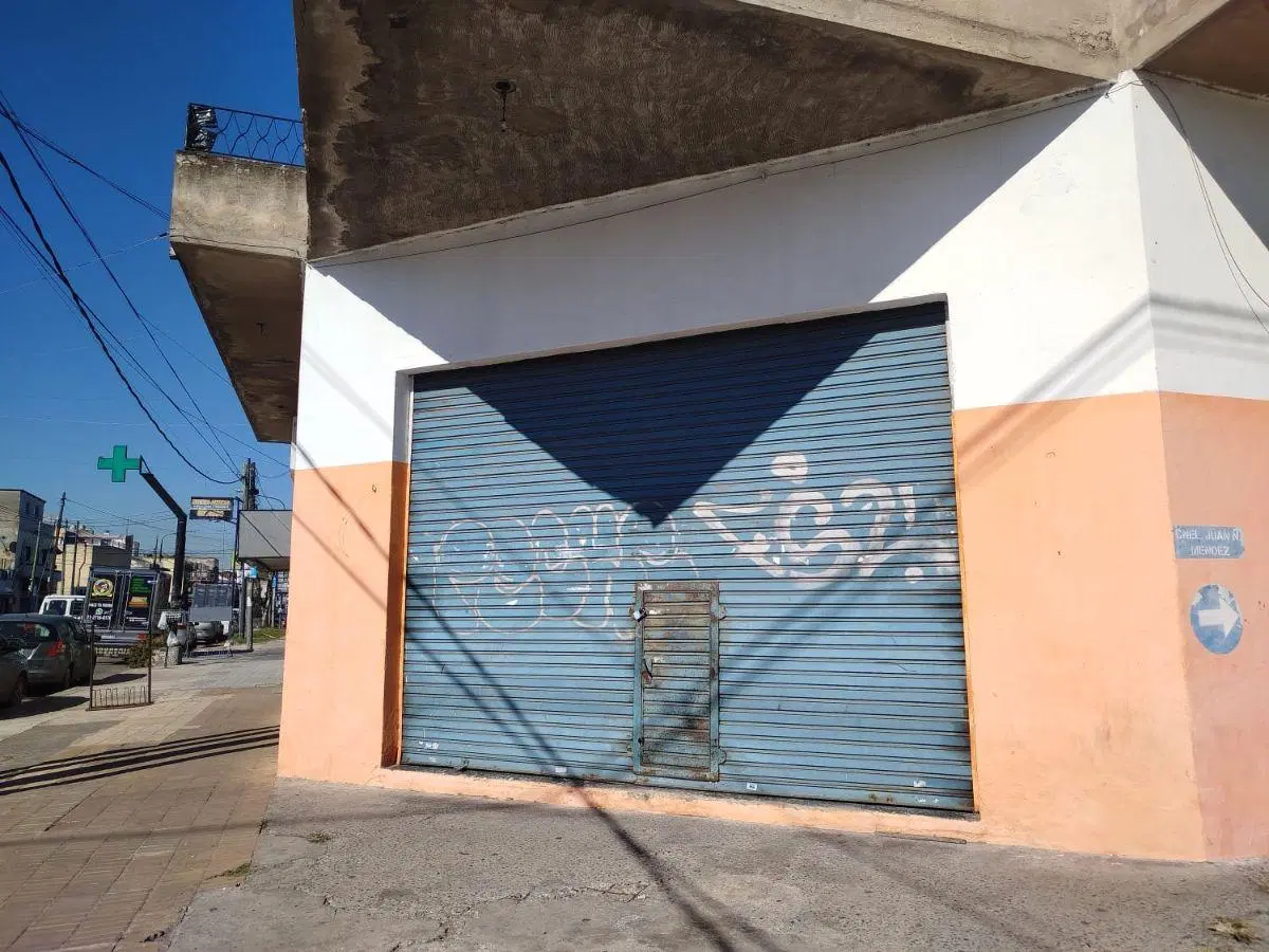 Local comercial de 60 m² en alquiler en Monte Chingolo 2