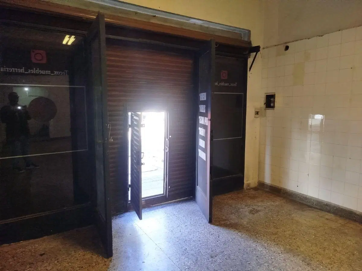Local de 40 m² en alquiler Lanus 5