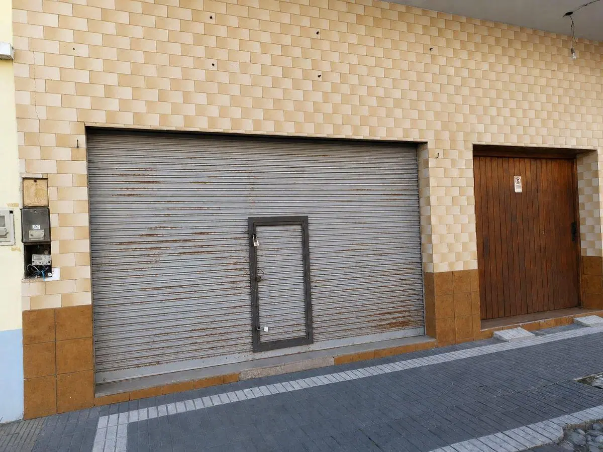 Local de 40 m² en alquiler Lanus 3