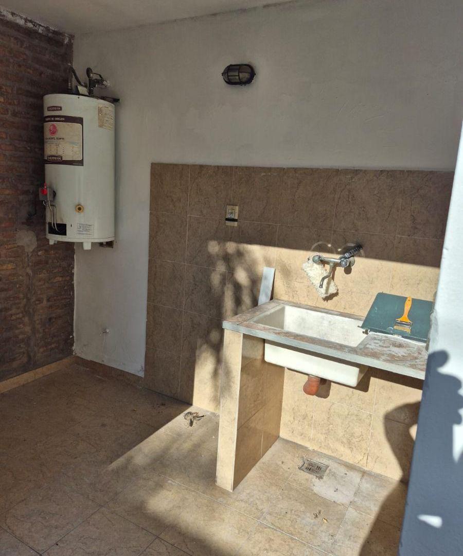 Foto de Departamento tipo casa, Lanus, Alquiler 3 ambientes, imagen 2