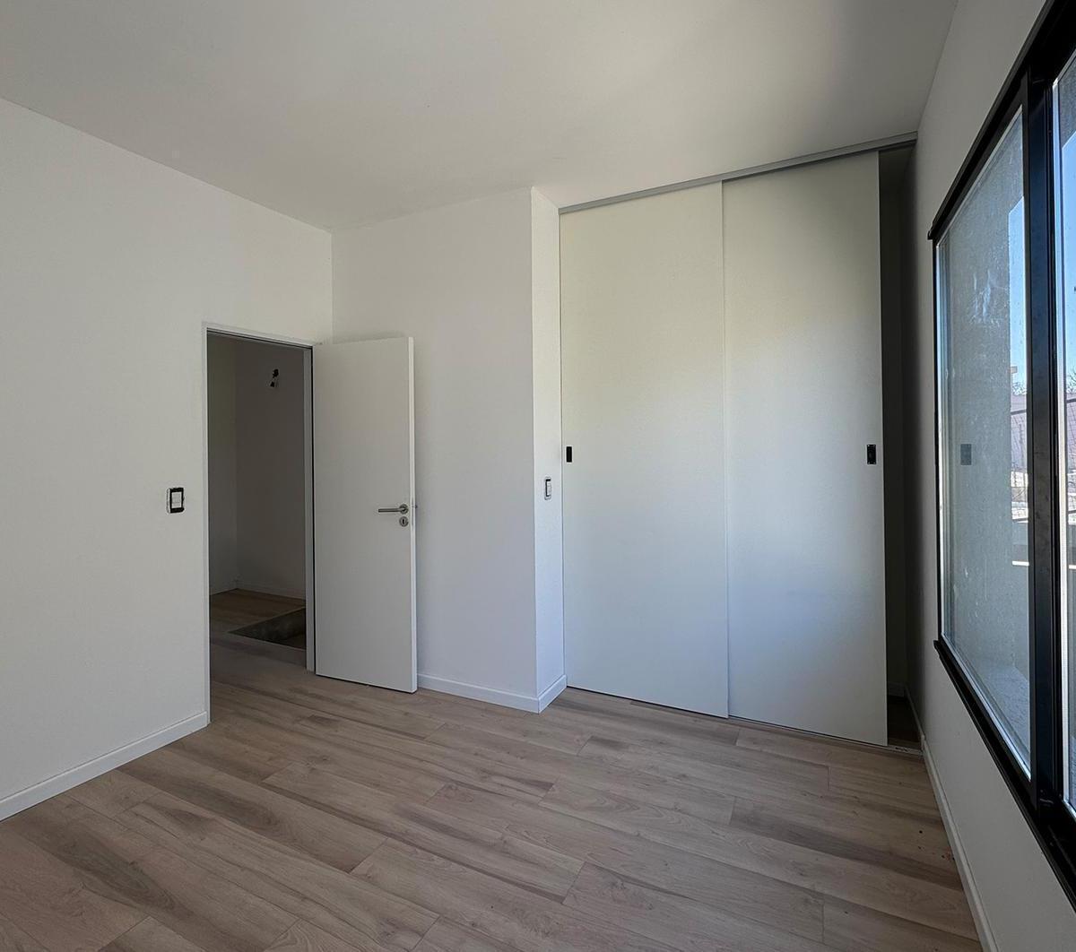 Departamento Duplex 2 Dorm. Venta La Florida 1