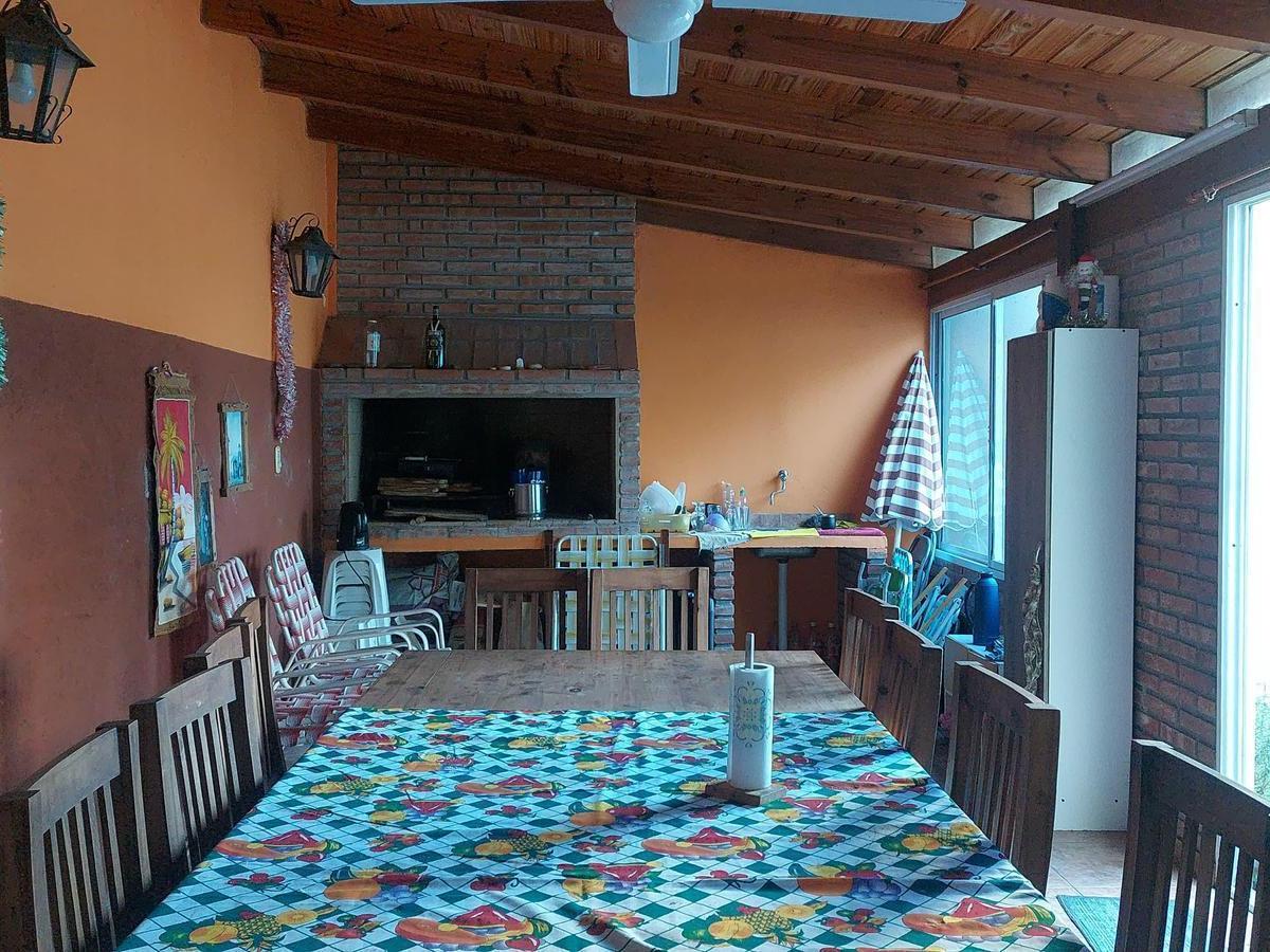Departamento en Alberdi 4
