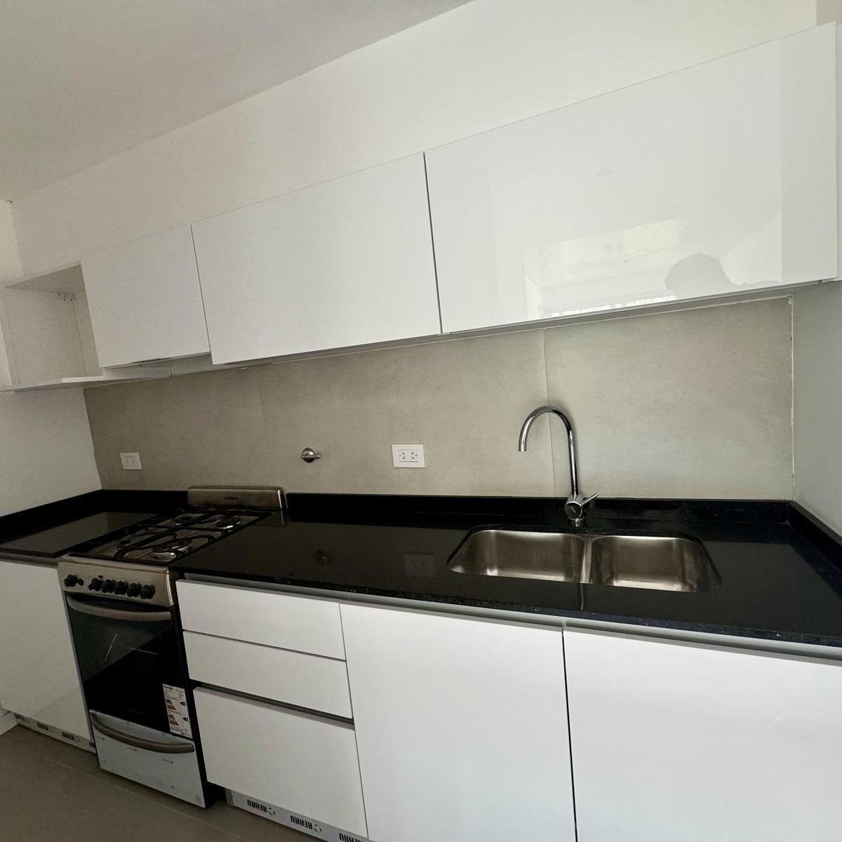 Venta Departamento 1 Dormitorio Funes Condominio Privado Ocho Sauces 3