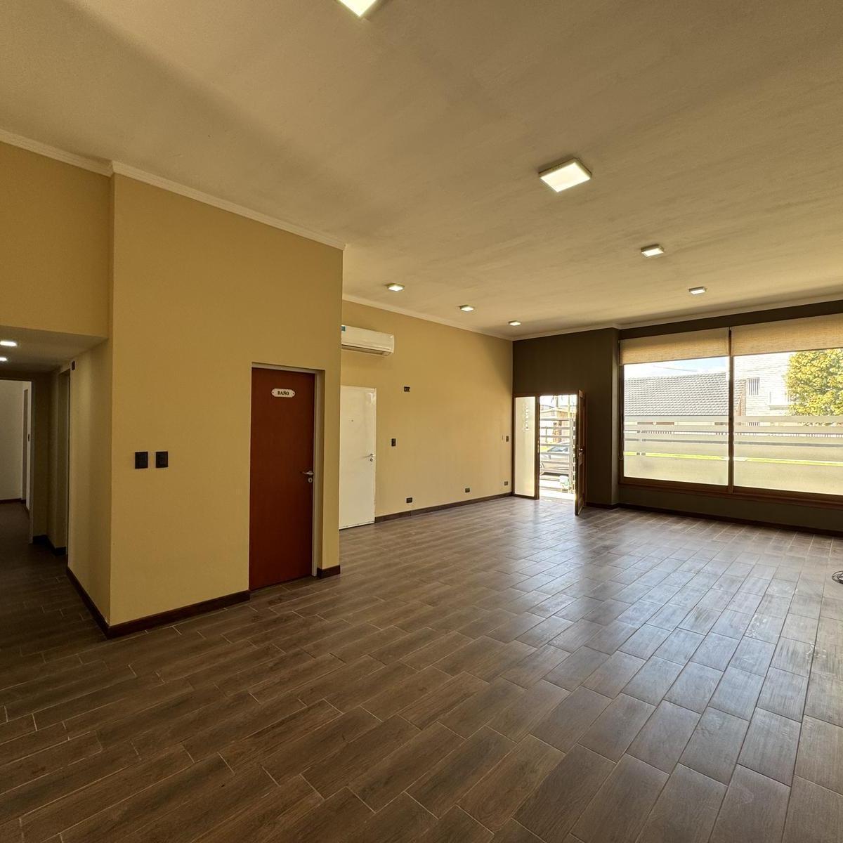 Foto de Venta Casa 3 dormitorios en Alvarez, imagen 2