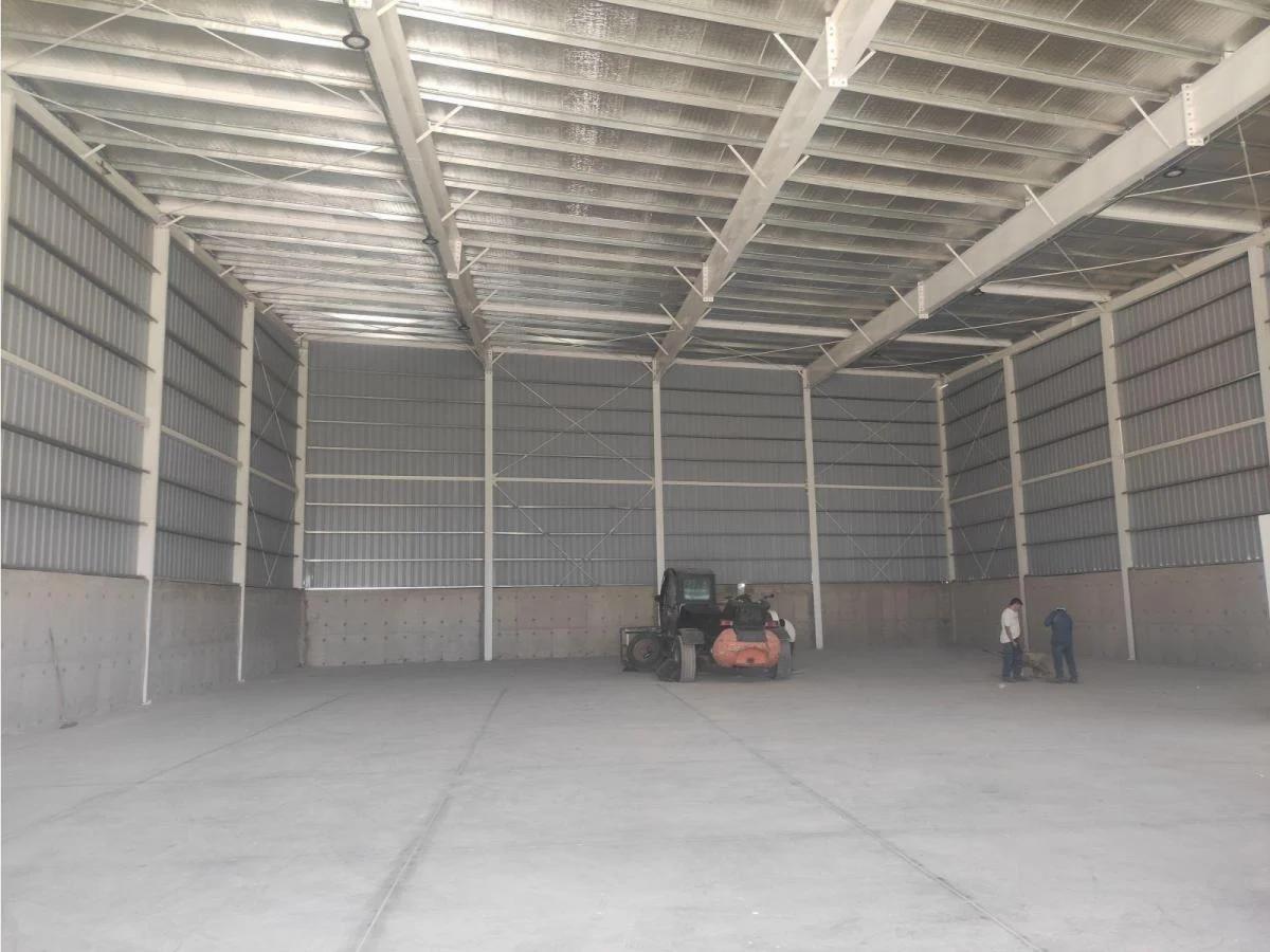 Nave Industrial en Micropi - Alquiler - 900 m² 4