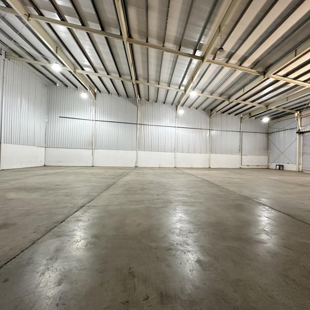 Nave Industrial en Micropi - Alquiler - 875 m² 2