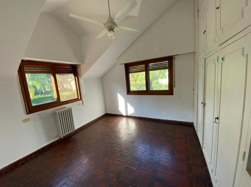 Casa 4 Dorm. en Fisherton - Loteo Colombres 1