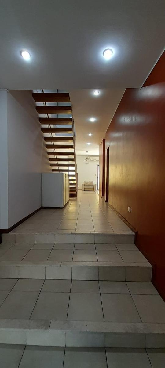 Casa de Pasillo en Venta Barrio Martin 4