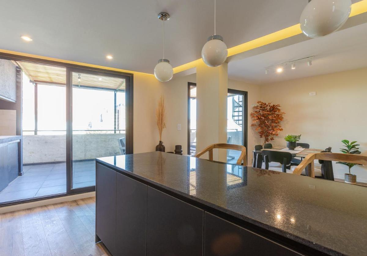 Departamento de 3 Dorm. con Terraza Exclusiva, Lourdes 1