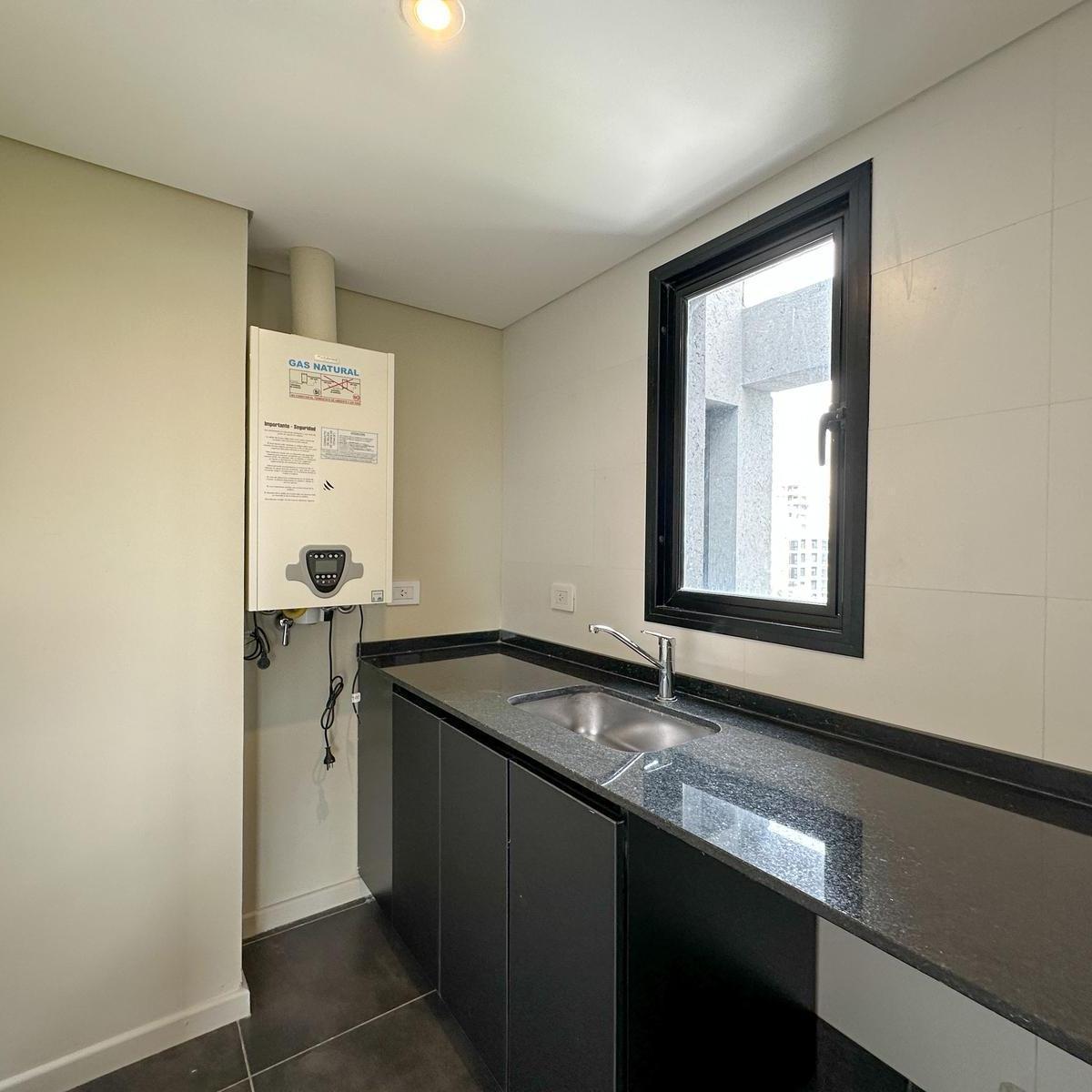 Departamento de 3 Dorm. con Terraza Exclusiva, Lourdes 4