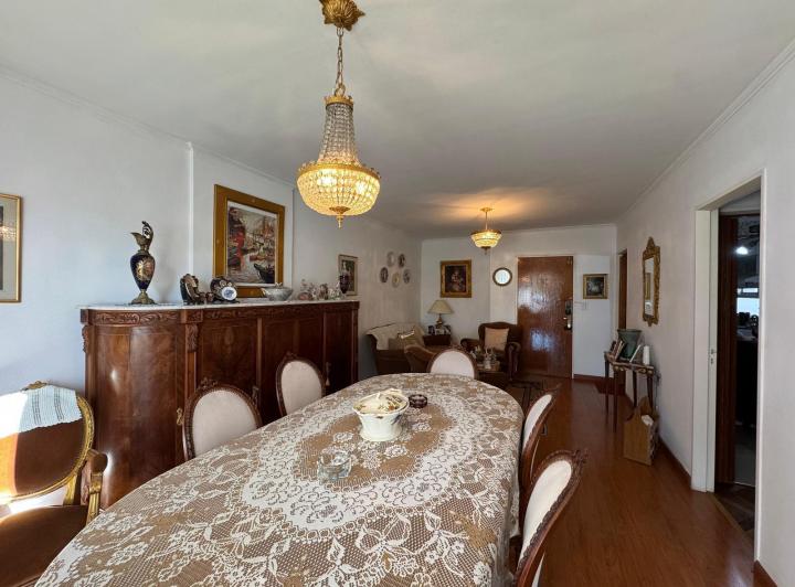 Venta departamento 3 dormitorios Abasto semipiso frente 3