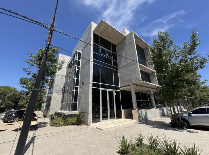 Oficinas en Funes