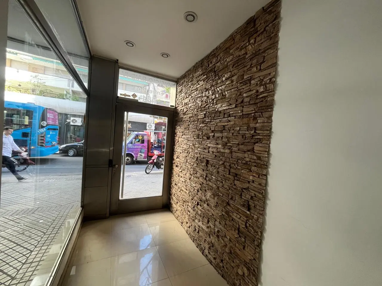 venta departamento un dormitorio zona rio balcon frances 5