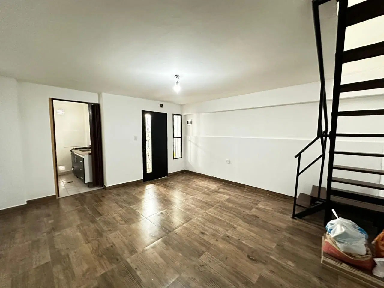 Casa de pasillo en barrio Martin 5