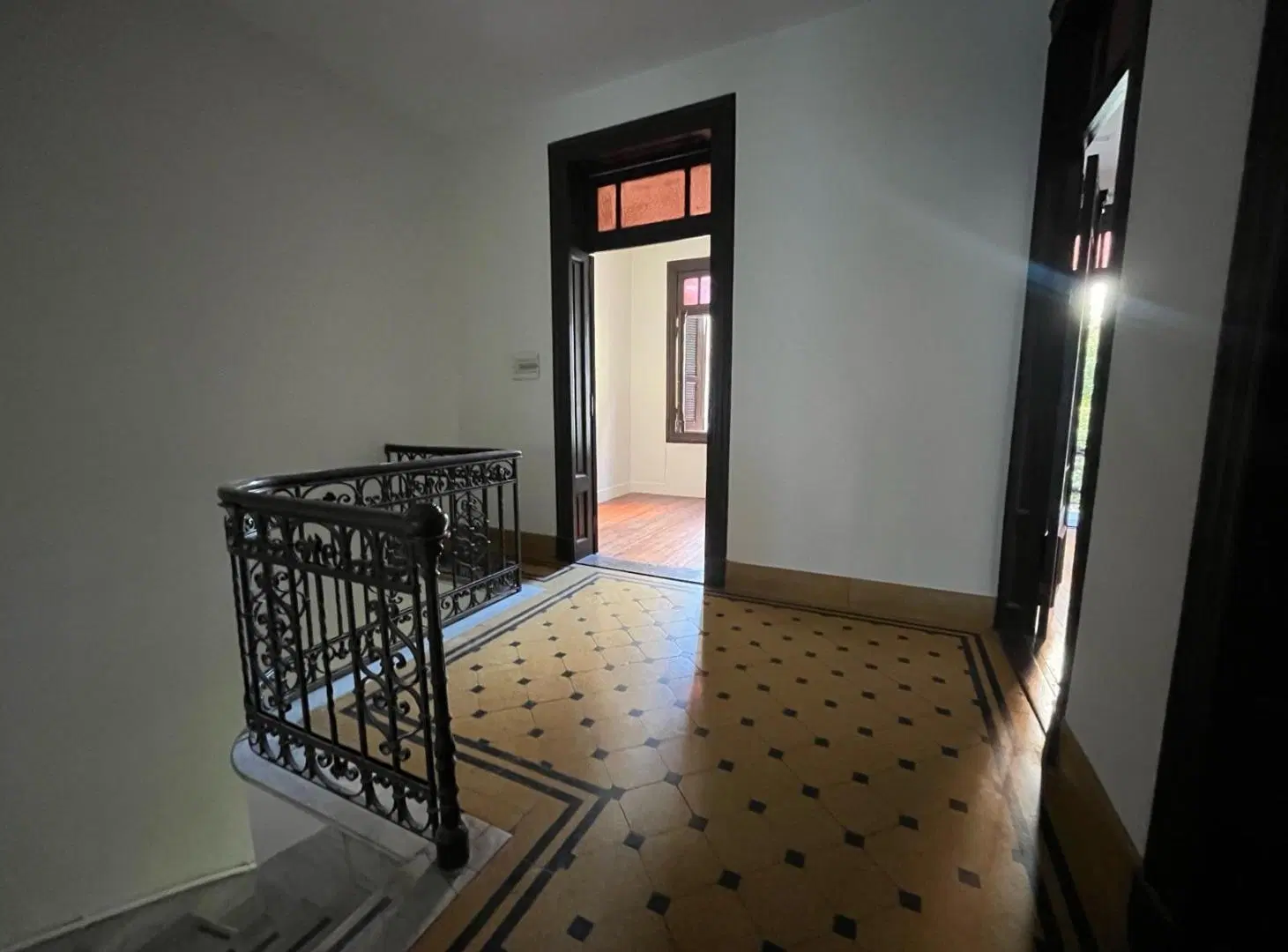 ALQUILER CASA DE CATEGORÍA | PLANTA ALTA | IDEAL USO PROFESIONAL / INSTITUCIONAL 2