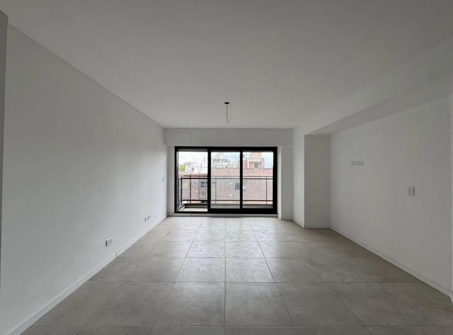 Departamento en Luis Agote 2