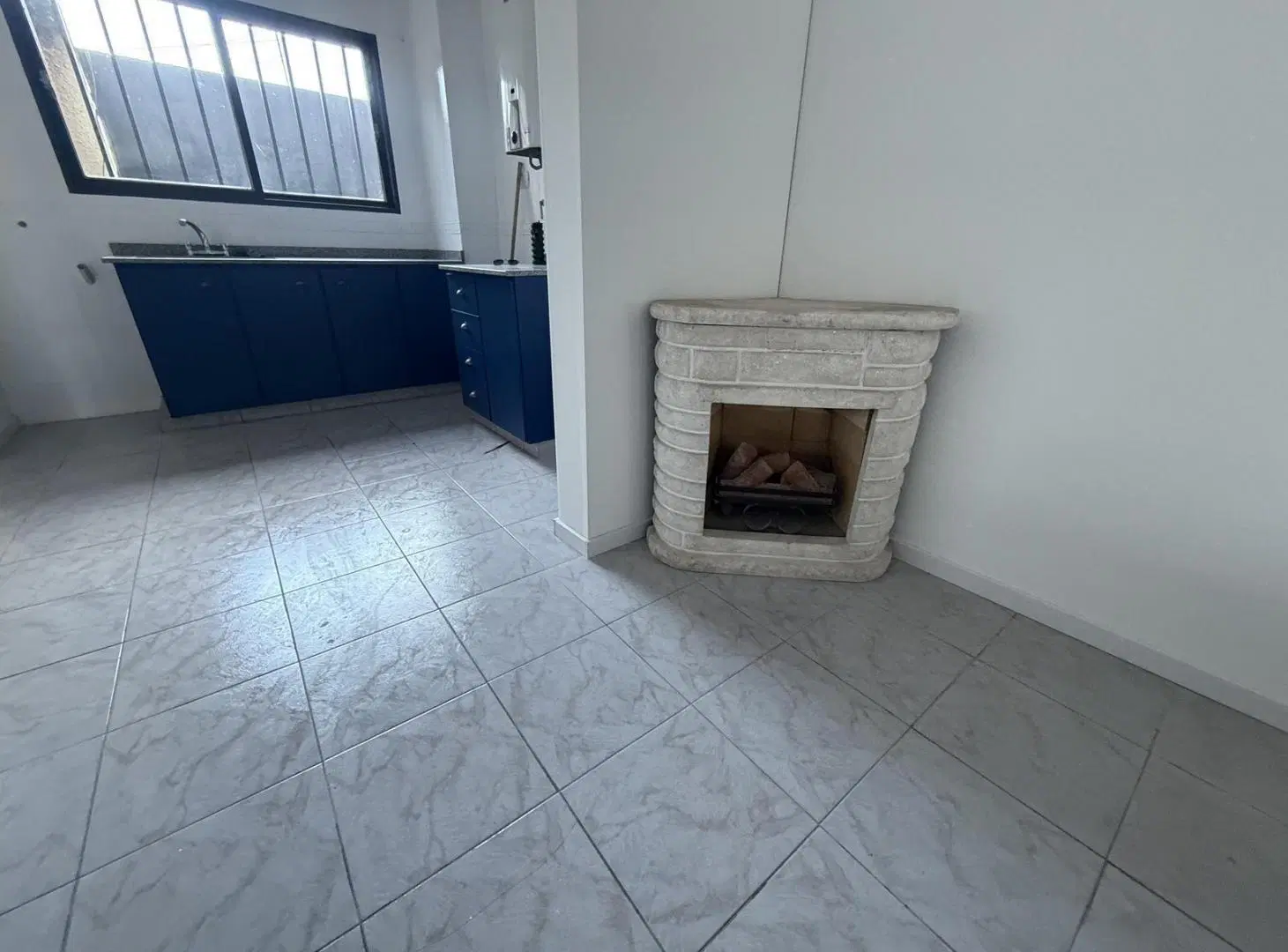 Departamento en Luis Agote 3
