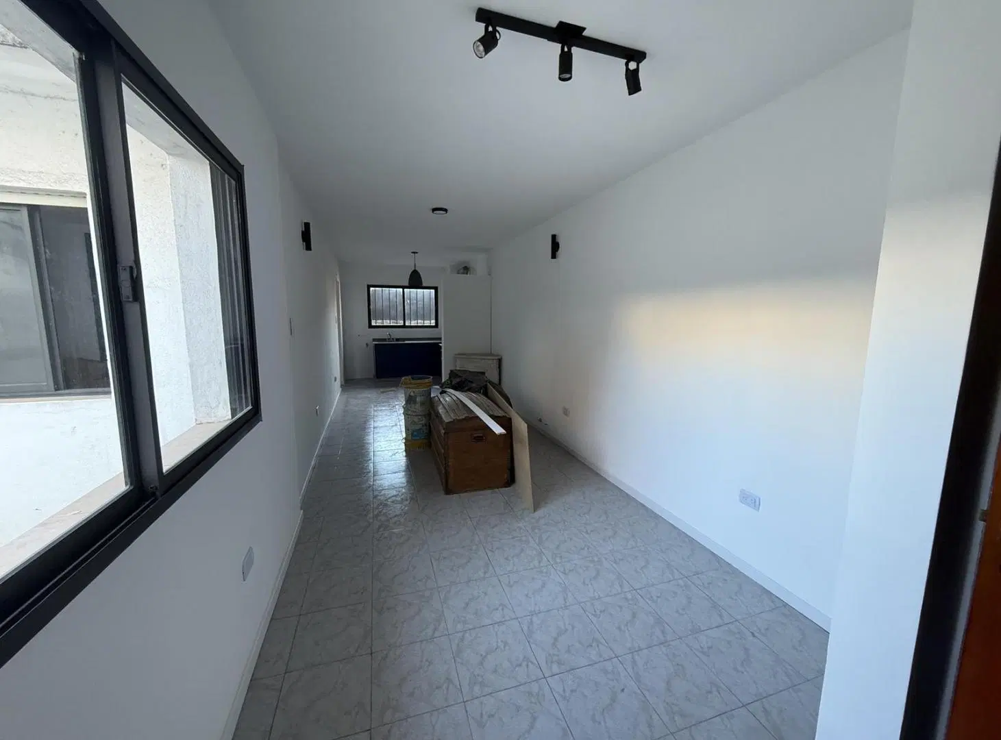 Departamento en Luis Agote 4