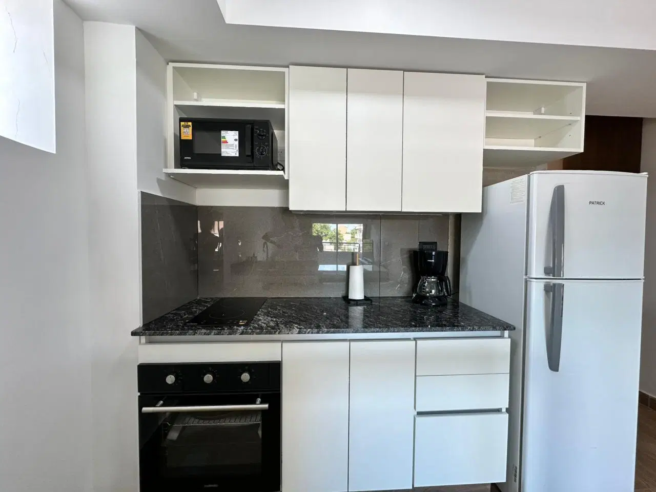 Departamento en alquiler Lagos 121 Pichincha 1 dormitorio amoblado con balcón 3
