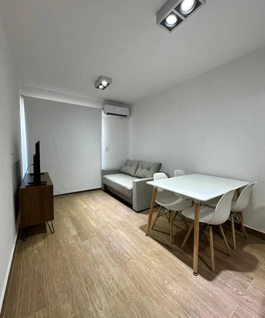 Departamento en alquiler Lagos 121 Pichincha 1 dormitorio amoblado con balcón 4