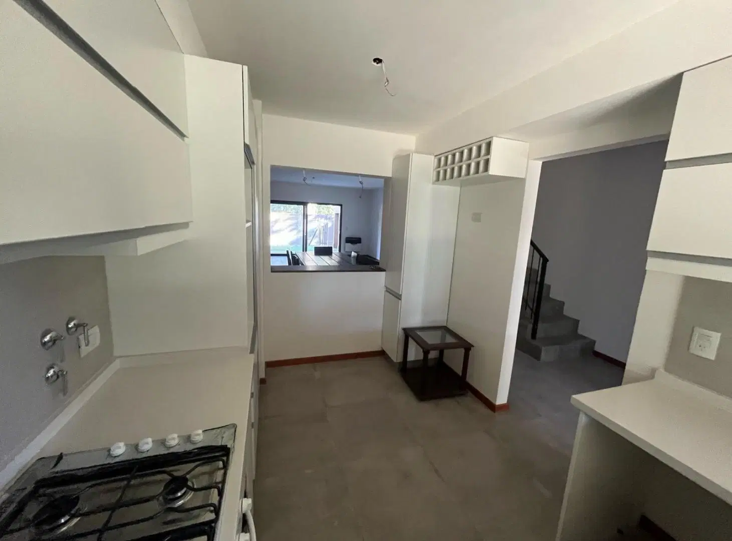 Casa duplex tres dormitorios estrenar fisherton patio pileta 2