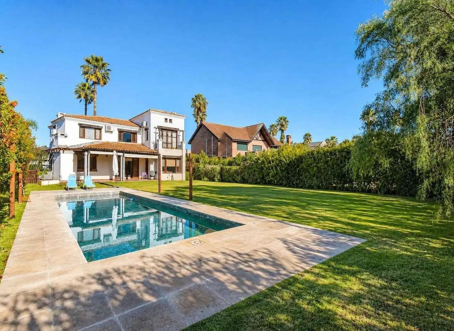 Casa en San Marino (Funes Hills) 3