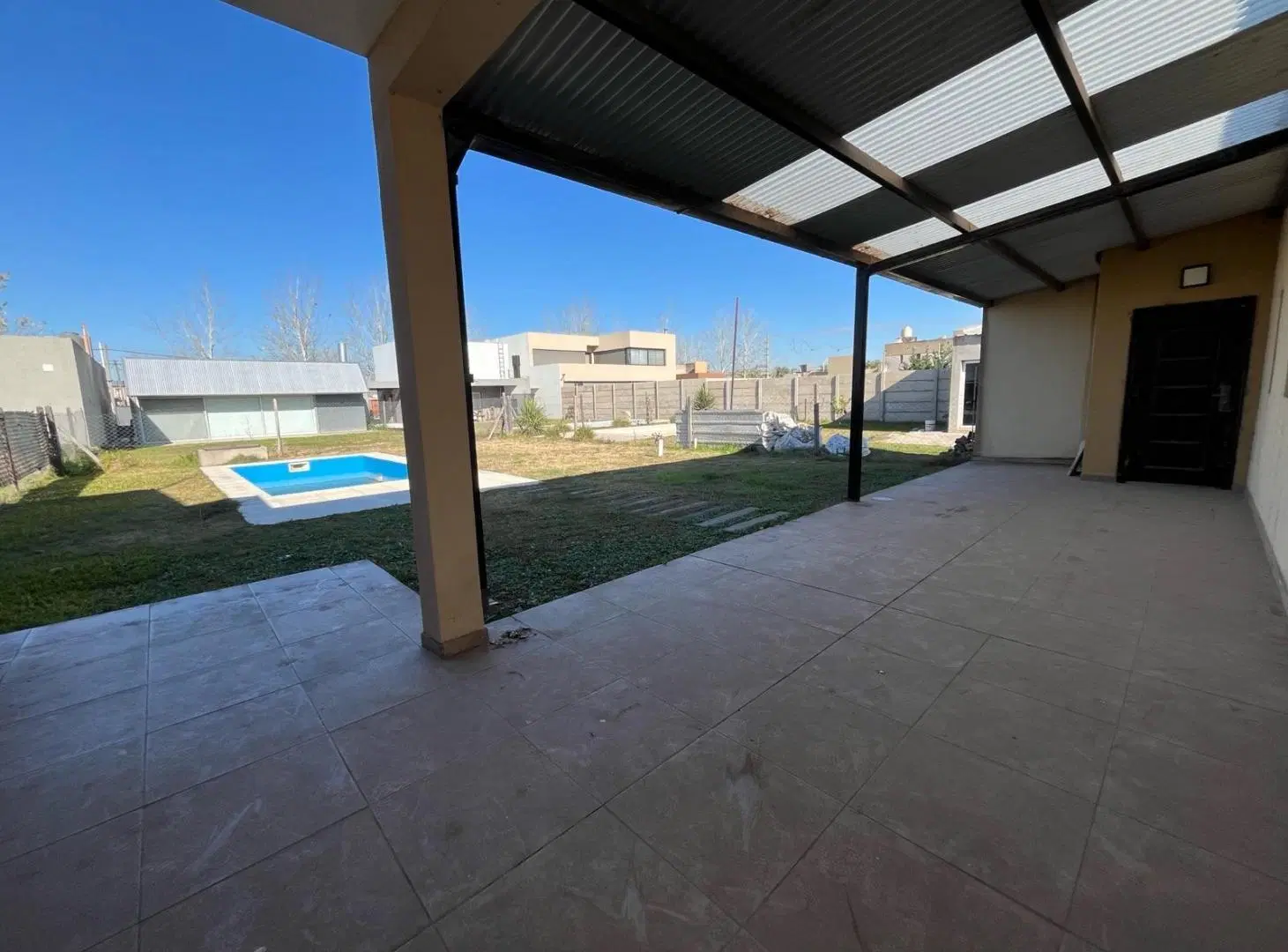 venta casa dos dormitorios quincho parrilla pileta 2
