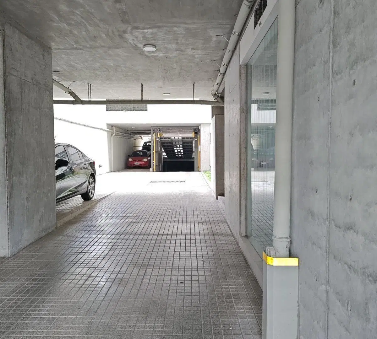 Cochera en venta en Rosario centro 5