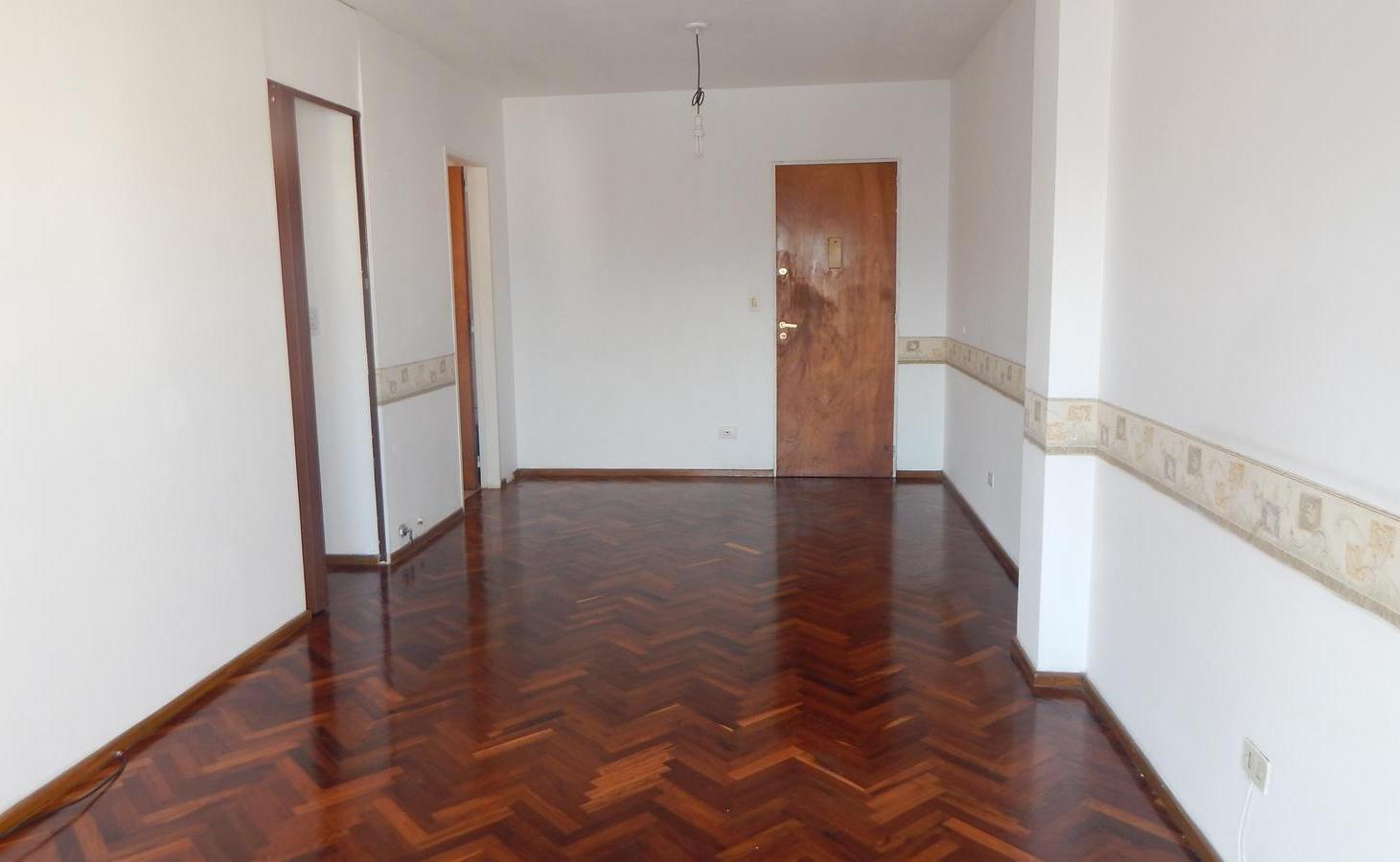 Foto de Departamento de 2 dormitorios con balcón, zona rio, Rosario, imagen 2