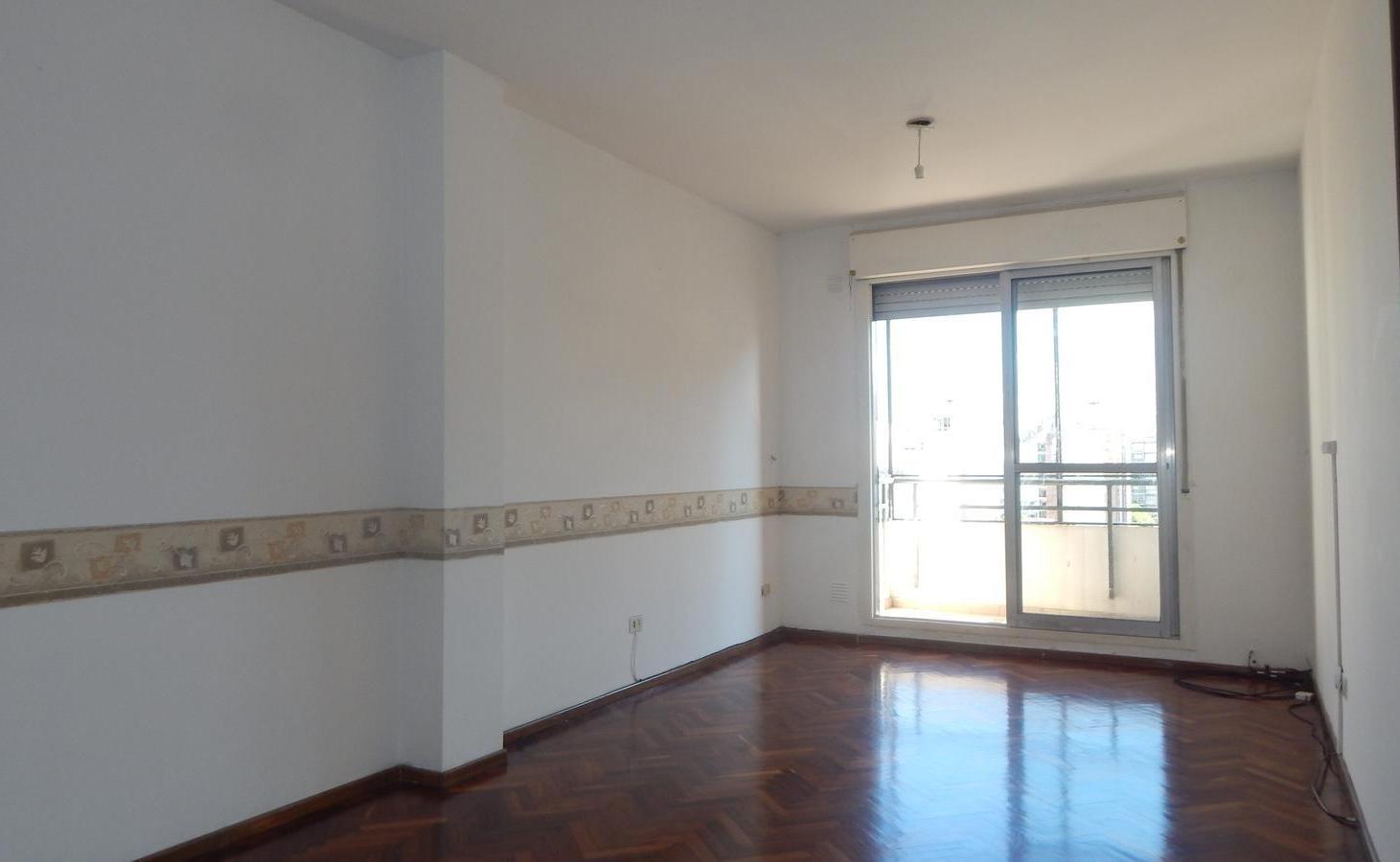 Foto de Departamento de 2 dormitorios con balcón, zona rio, Rosario, imagen 1