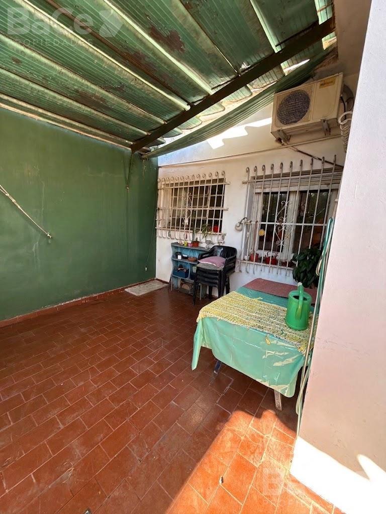 Foto de Casa de pasillo- Pellegrini 180, imagen 1