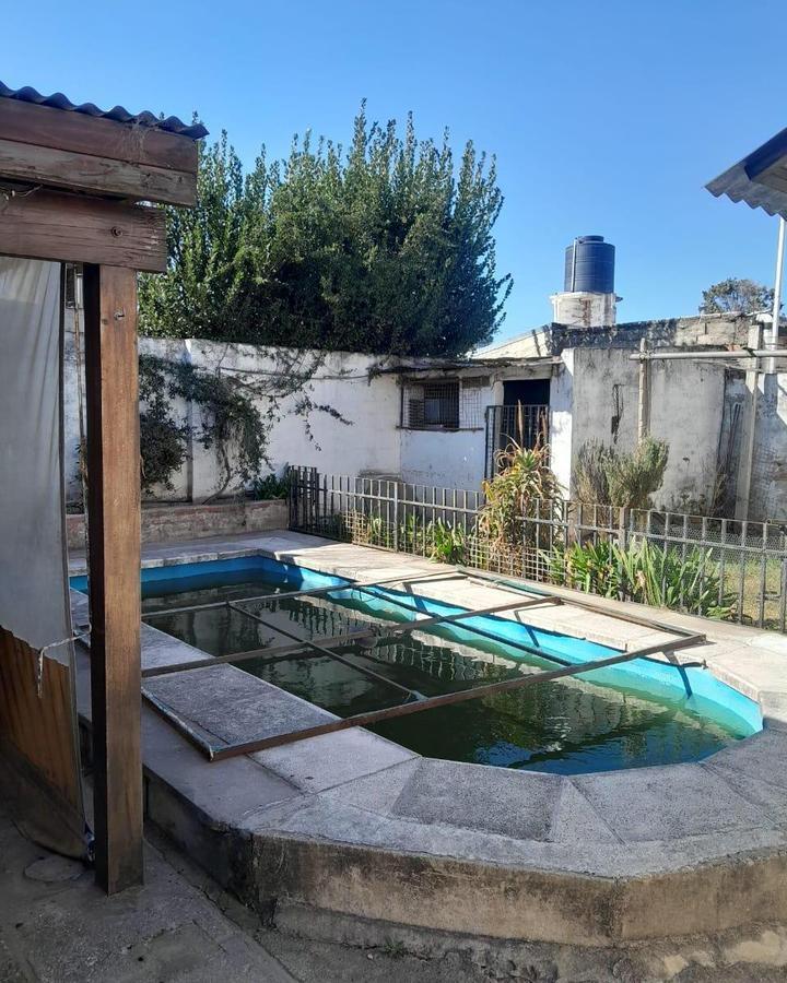 Foto de Vendo casa 3 dormitorios B° Santa Cecilia., imagen 3