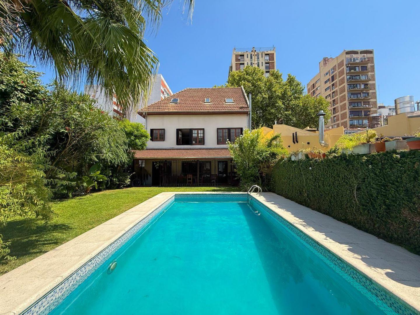 Foto de CATEGORICA CASA 7 AMBIENTES EN MARTINEZ, imagen 2