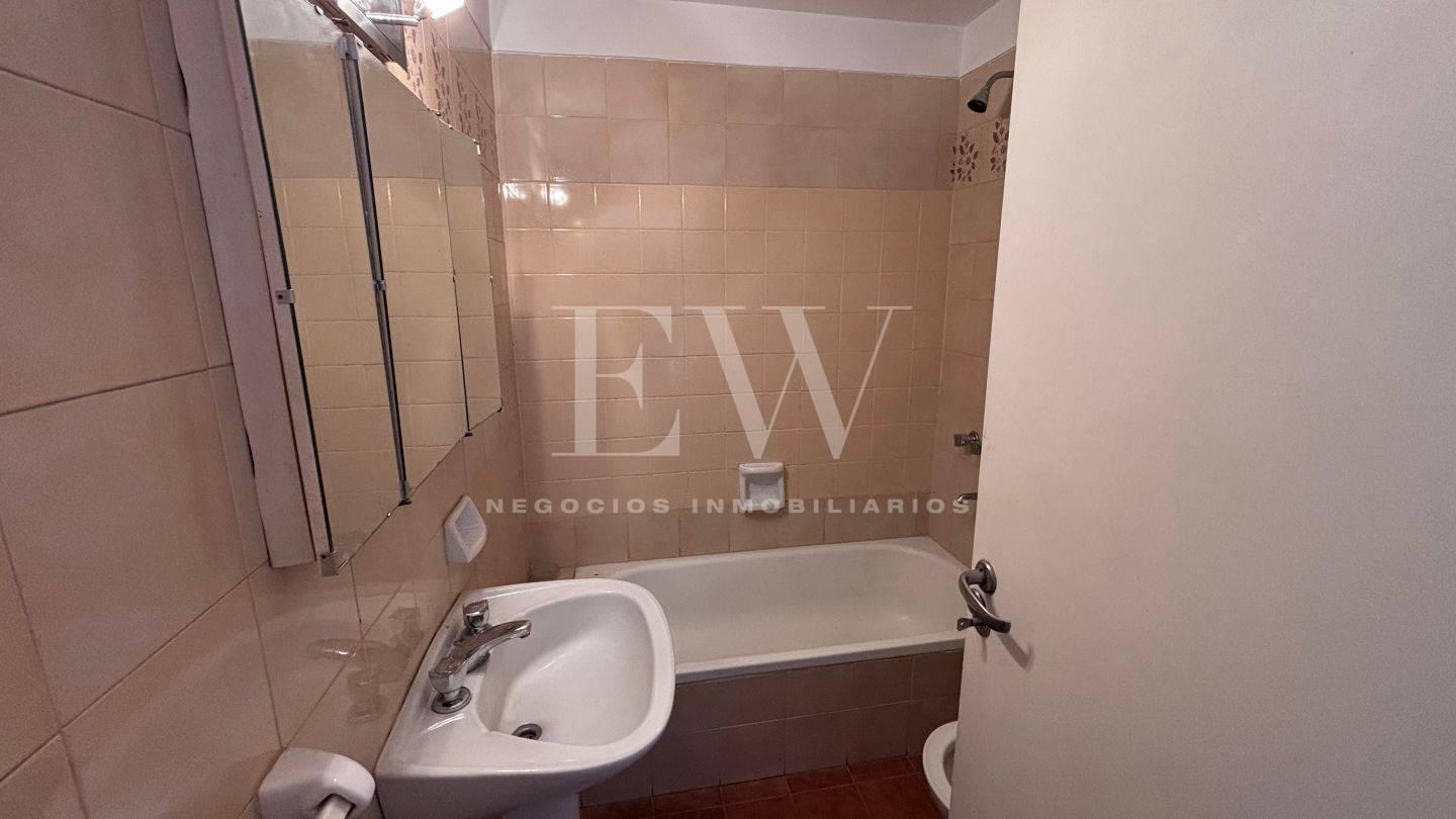 Foto de 2 AMBIENTES PISO ALTO EN VENTA EN PALERMO BOTANICO, imagen 2
