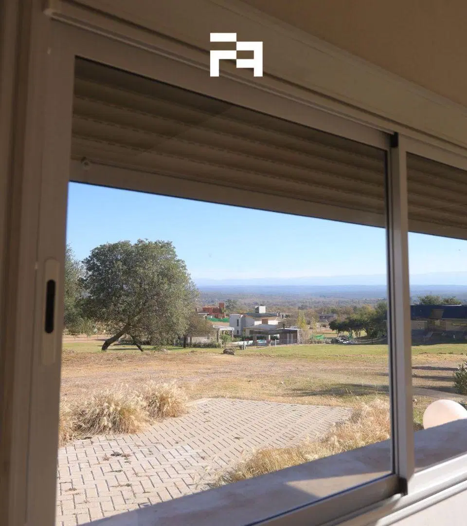 CASA EN VENTA EN LOS MILAGROS 4