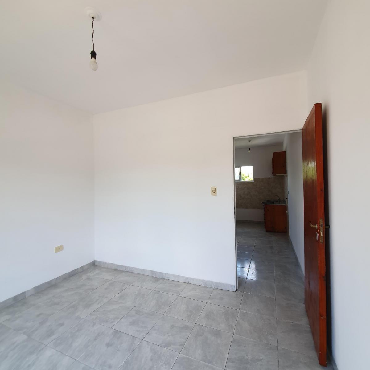 Departamento en Alquiler en Av Castelli 2758 1