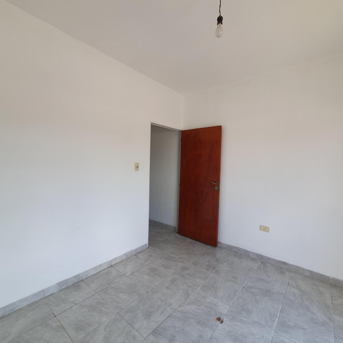 Departamento en Alquiler en Av Castelli 2758 2