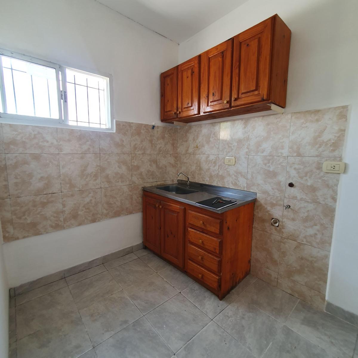 Departamento en Alquiler en Av Castelli 2758 3
