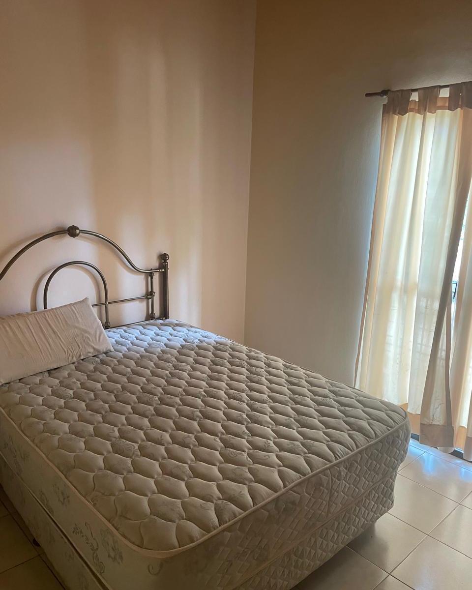 Casa en Venta en Paso de La Patria 5